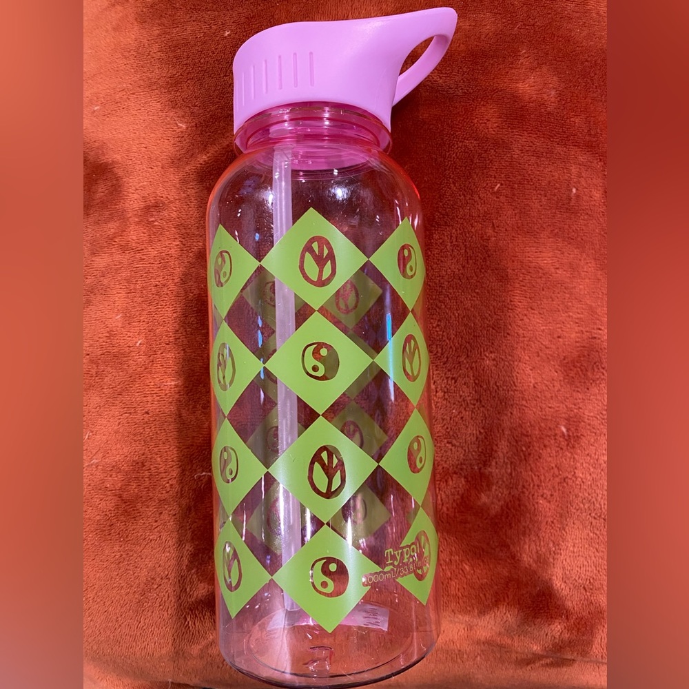 NWOT Water Bottle